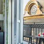 Grand Du Palais Royal