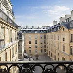 Grand Du Palais Royal