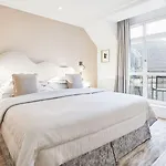 Grand Du Palais Royal Hotel 5*