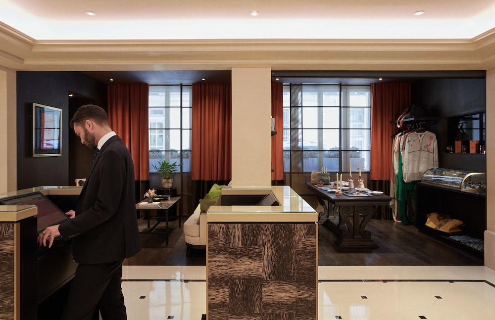 Grand Du Palais Royal