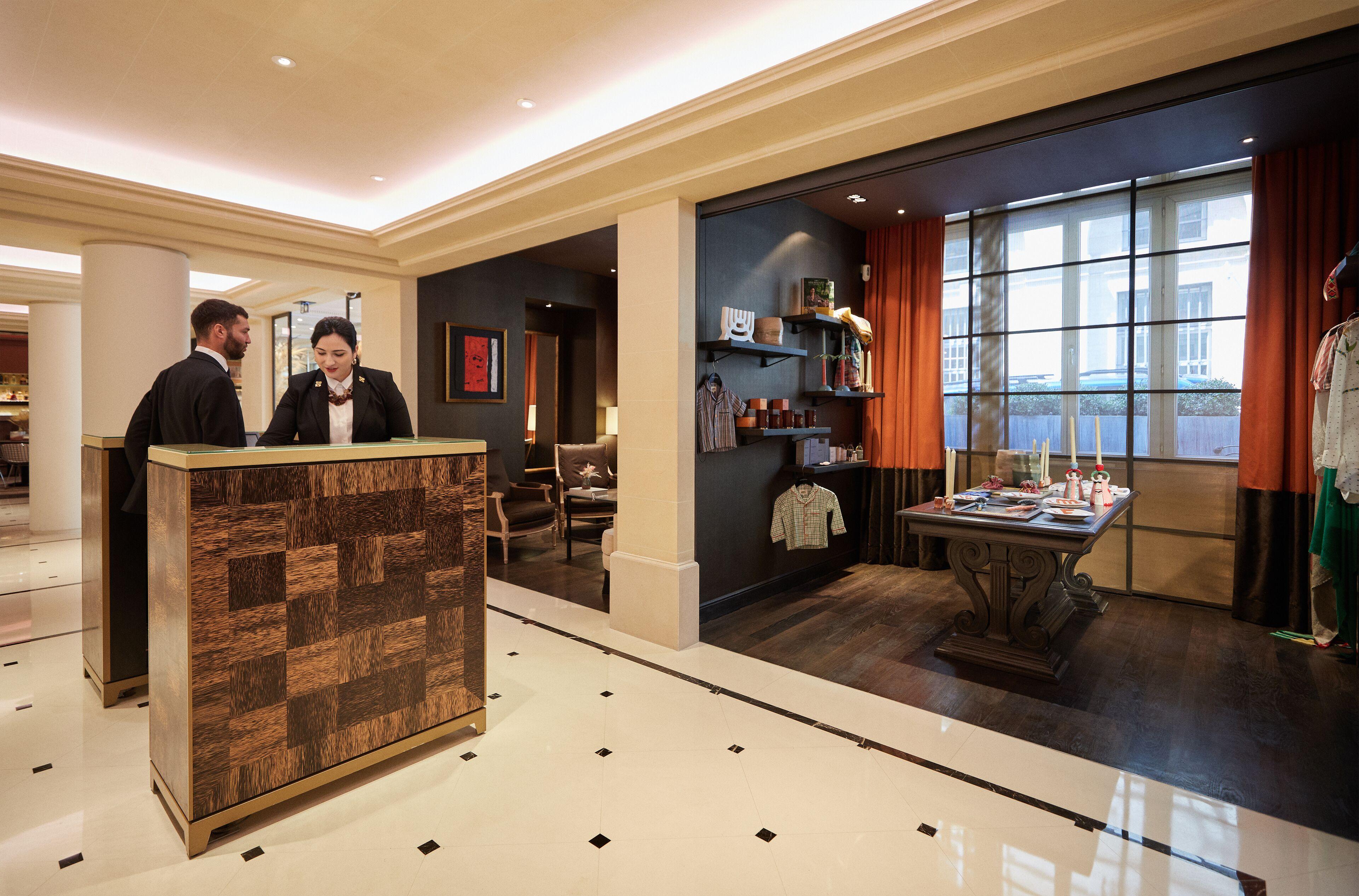 Grand Du Palais Royal Hotel